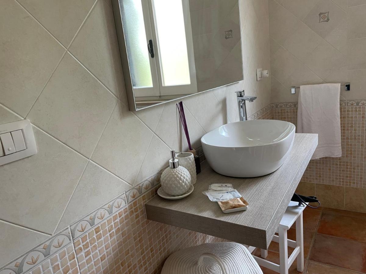Ucuppu Appartamenti Carloforte  Exteriör bild